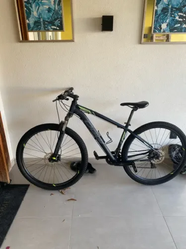Bicicletas OGGI e VELOOH