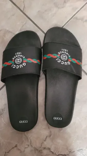 Chinelo nuvem novo Gucci