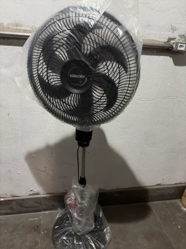 Ventilador 40 centímetros Mallory de Coluna 127 volts (Novo)
