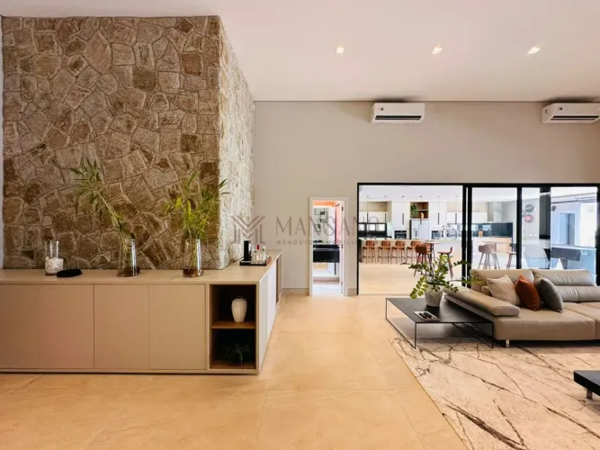 Casa para locação e venda com área de terreno 390m² e 3 quartos em Residencial Lago Sul, B