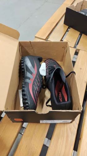 Chuteira society Adidas predator 41