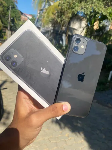 ? ?IPHONE 11 PRETO 256gb?