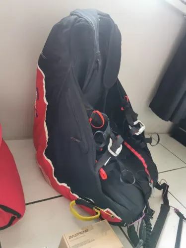 Selete Parapente italiana Ava Sport Sprinter tamanho L c/ 2 Mosquetão 