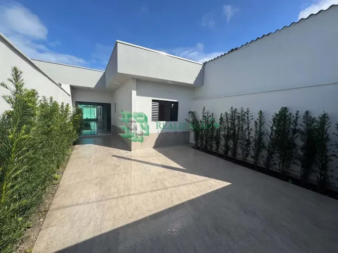 casa em itanhaem com piscina com 3 dormitórios