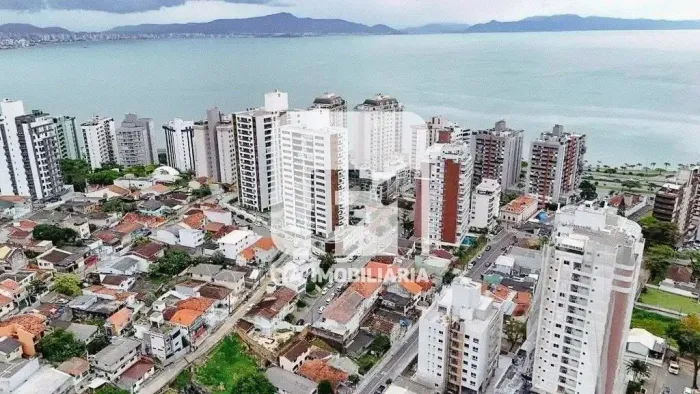 Terreno à venda na Agronômica