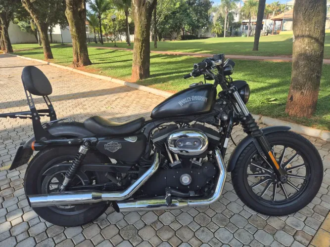 Harley 883 
