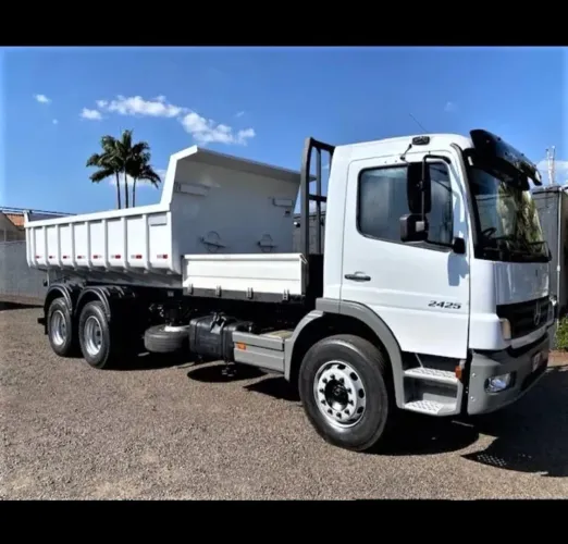 CAMINHÃO CAÇAMBA MB ATEGO 24-25