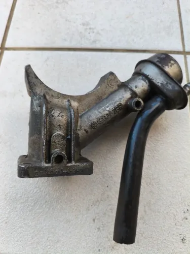Suporte pé de alternador original VW fusca e derivados com bocal de óleo original