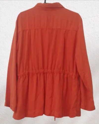 parka osklen laranja com bolsos g