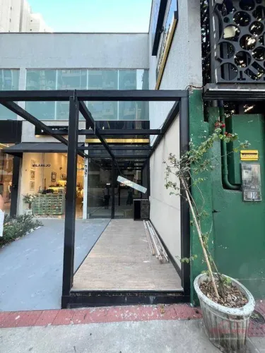 Loja para alugar, 132 m² por R$ 8.000,00/mês - Praia da Costa - Vila Velha/ES