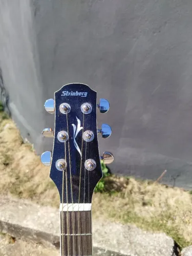Vendo violão semi novo com poucos meses de uso