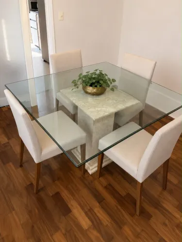 Mesa de jantar tampo de vidro vidro pé de mármore