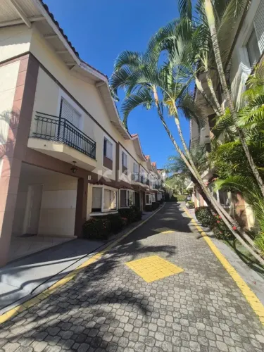 Sobrado para venda com 110 metros quadrados com 3 quartos em Vila Nivi - São Paulo - SP