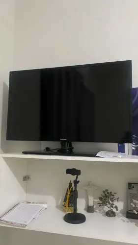 TV SAMSUNG LED 32 - Excelente estado