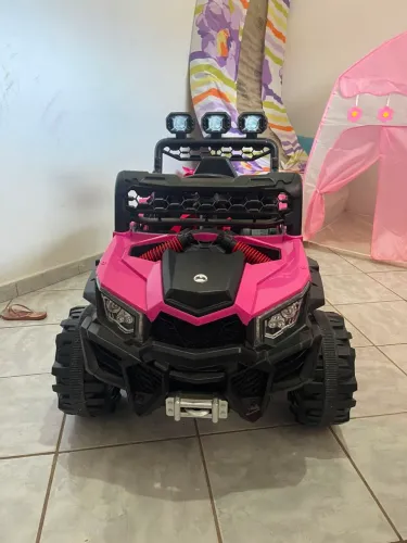 Carro elétrico de criança