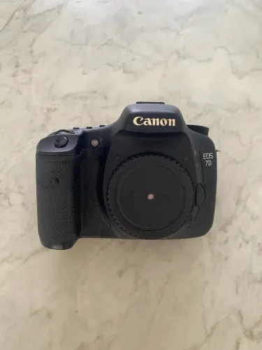 Canon 7D + lente 18 - 135 