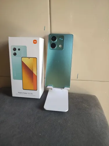 Celular redimi note 13 5g seminovo com 8/256 gigas acompanha caixa, carregador e capinha