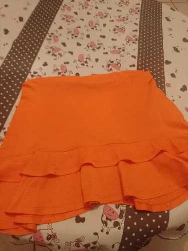 Saia laranja com babado P