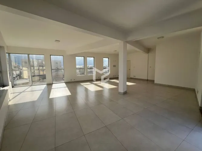 Sala a venda - Centro de Betim