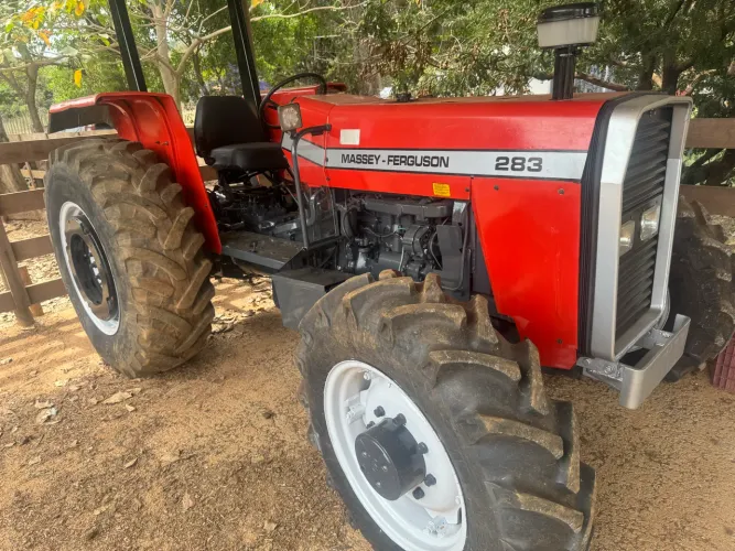 Trator 283 Massey 4x4. Excelente estado.