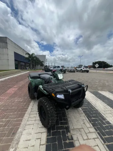 Quadriciclo polaris 