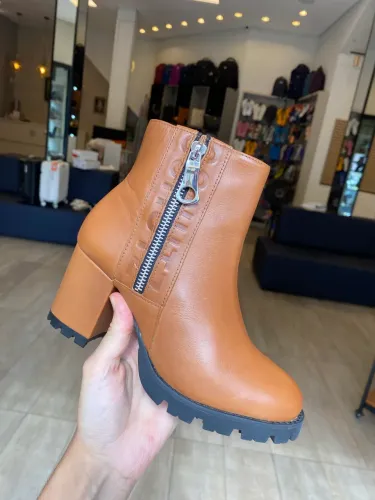Bota Schütz 