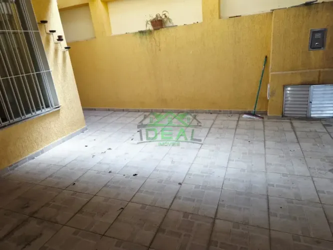Sobrado para locação , 3 dormitórios sendo 1 Suíte, 2 vagas