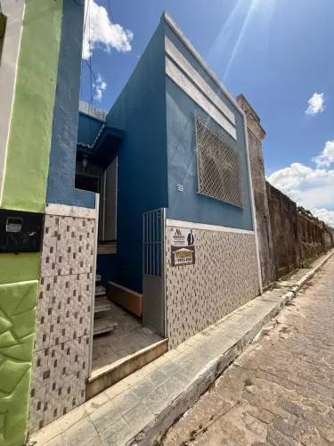 ÓTIMA OPORTUNIDADE! CASA COM 2 QUARTOS EM UMA EXCELENTE LOCALIZAÇÃO no Centro - Penedo - A