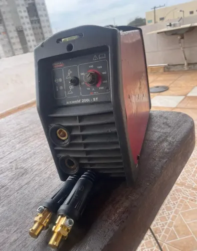 Máquina de solda arcweld 200ah