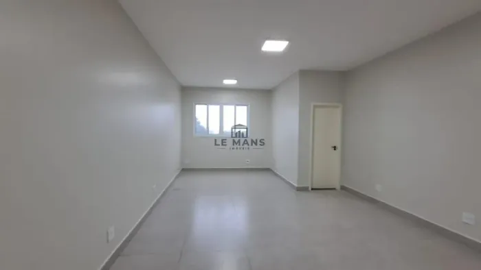 Sala comercial para locação no bairro Vila Independência em Piracicaba/SP