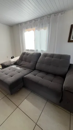 Sofá retrátil