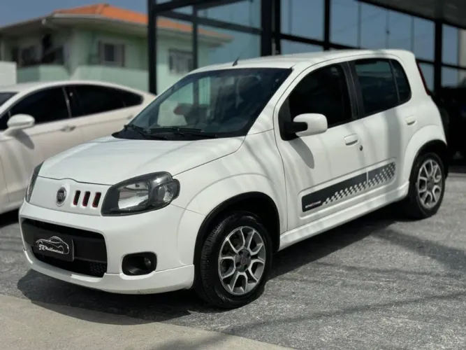 Fiat Uno Sporting 1.4 B.edit. Flex 8V 5P 2014