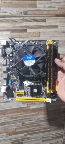 Placa-mãe G B75 DDR3 LGA 1155