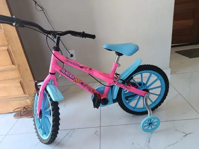 Vende-se bicicleta infantil feminina