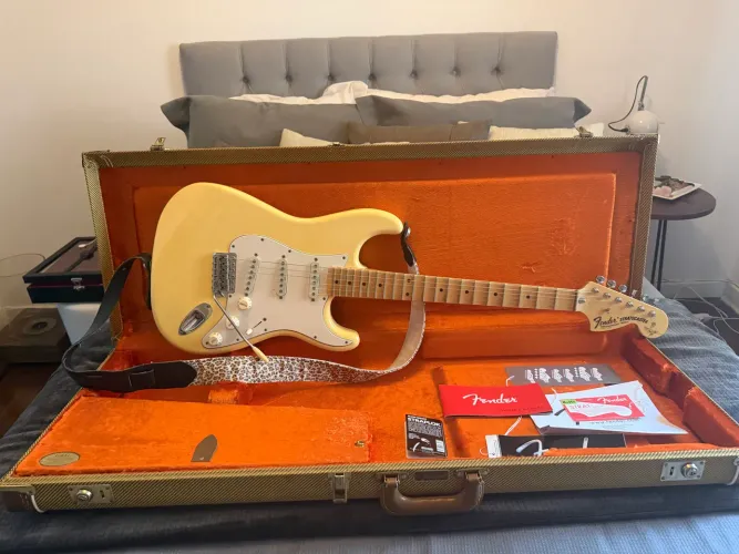 Guitarra Fender Stratocaster USA Yngwie Malmsteen Signature USA Impecável