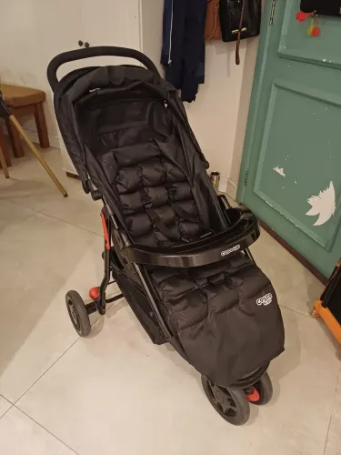 Carrinho de Bebê Cosco Kids Toffy Preto
