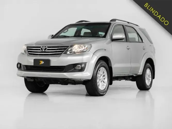Toyota Hilux CD SR 4X2 2.7 16v/2.7 Flex Aut. 2013