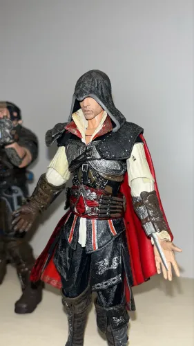 Assassino Creed Ezio Action Figure 