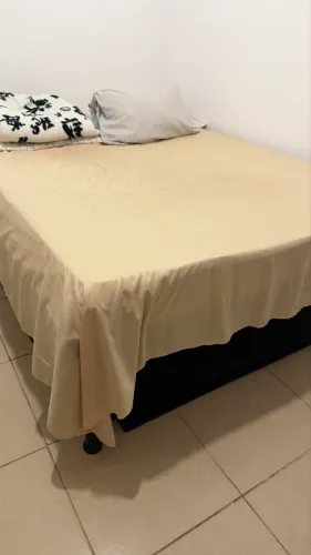Vendo cama box casal