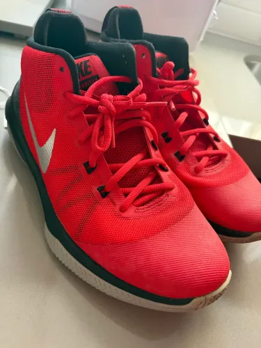 Tênis basquete Nike