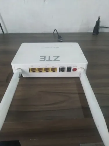 Vendo roteador semi novo 