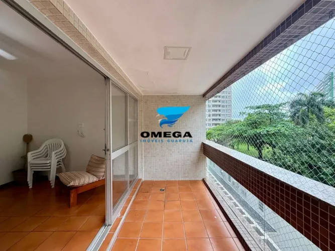 Apartamento à venda na praia das Pitangueiras no Guarujá I Omega Imoveis