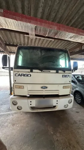 Ford Cargo 1317 - 2009 | Munck IMAP + Cabine Auxiliar