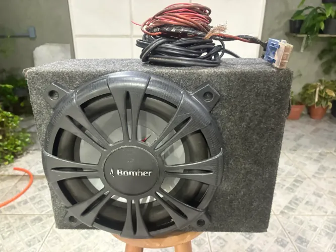 Caixa Amplificada Subwoofer 10? + Módulo Pioneer
