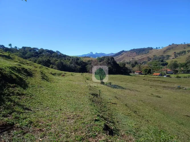 Chácara com 2 dormitórios à venda, 70 m² por R$ 3.500.000 - Serrano - São Bento do Sapucaí