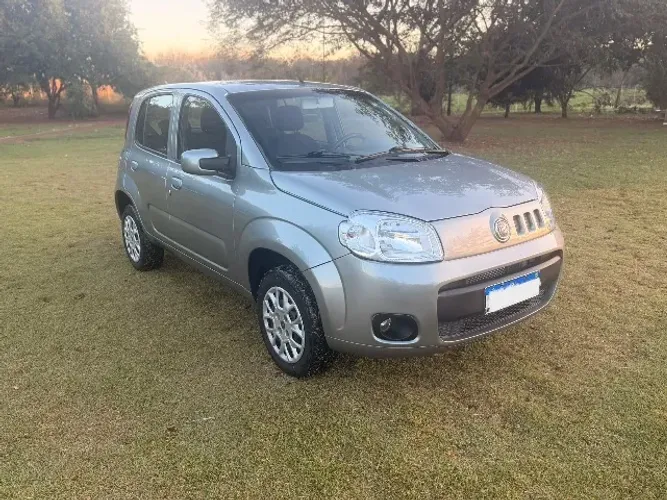 Fiat Uno Vivace Celeb. 1.0 EVO F.flex 8V 5P 2013