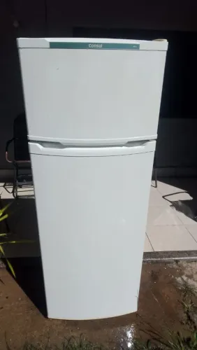 Vendo geladeira duplex em perfeito estado. Motivo mudança de cidade.