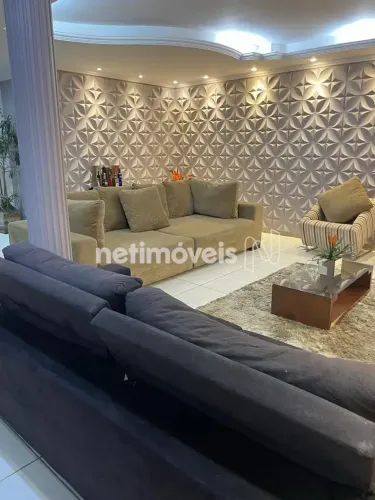 Casa á venda em Condomínio fechado em Mateus Leme/MG