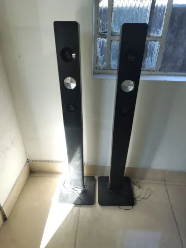 Pedestal home theater