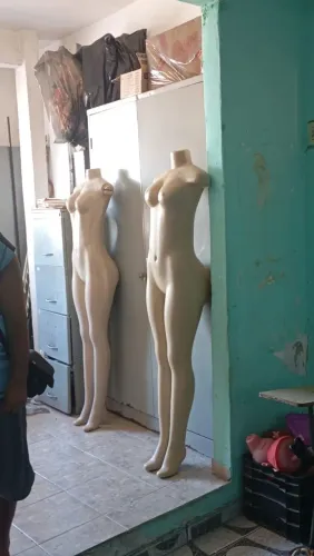 Manequins